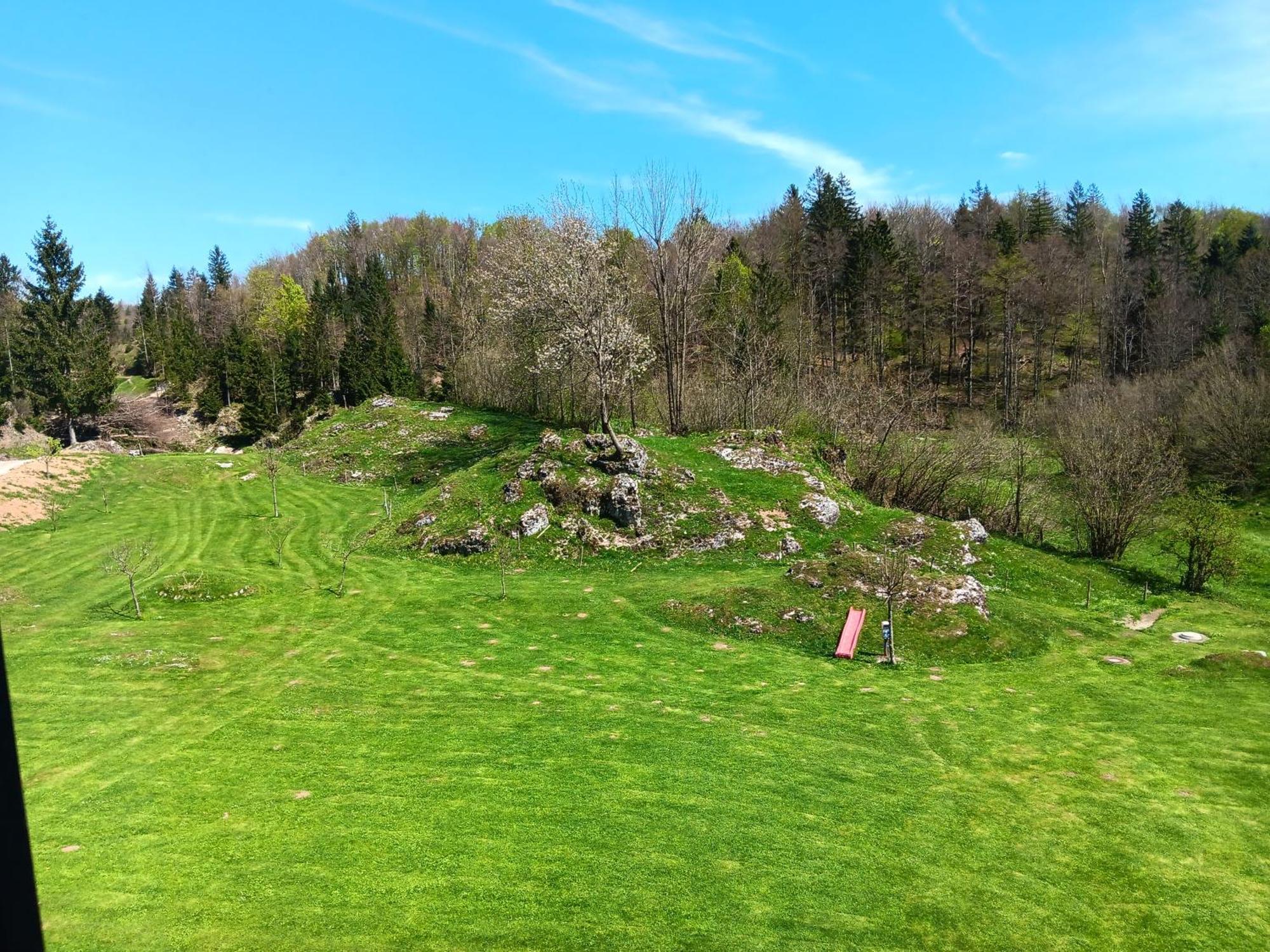 Turisticna Kmetija Pr Mark Bed & Breakfast Trebce Bagian luar foto